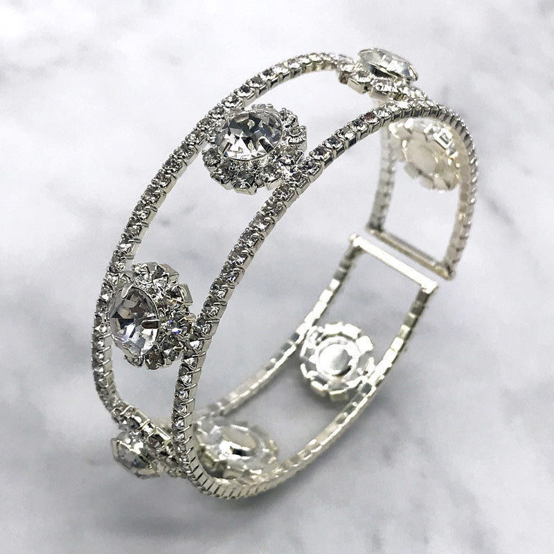 Round Orbit Cuff product candidate; physical facts and image rights under verification
